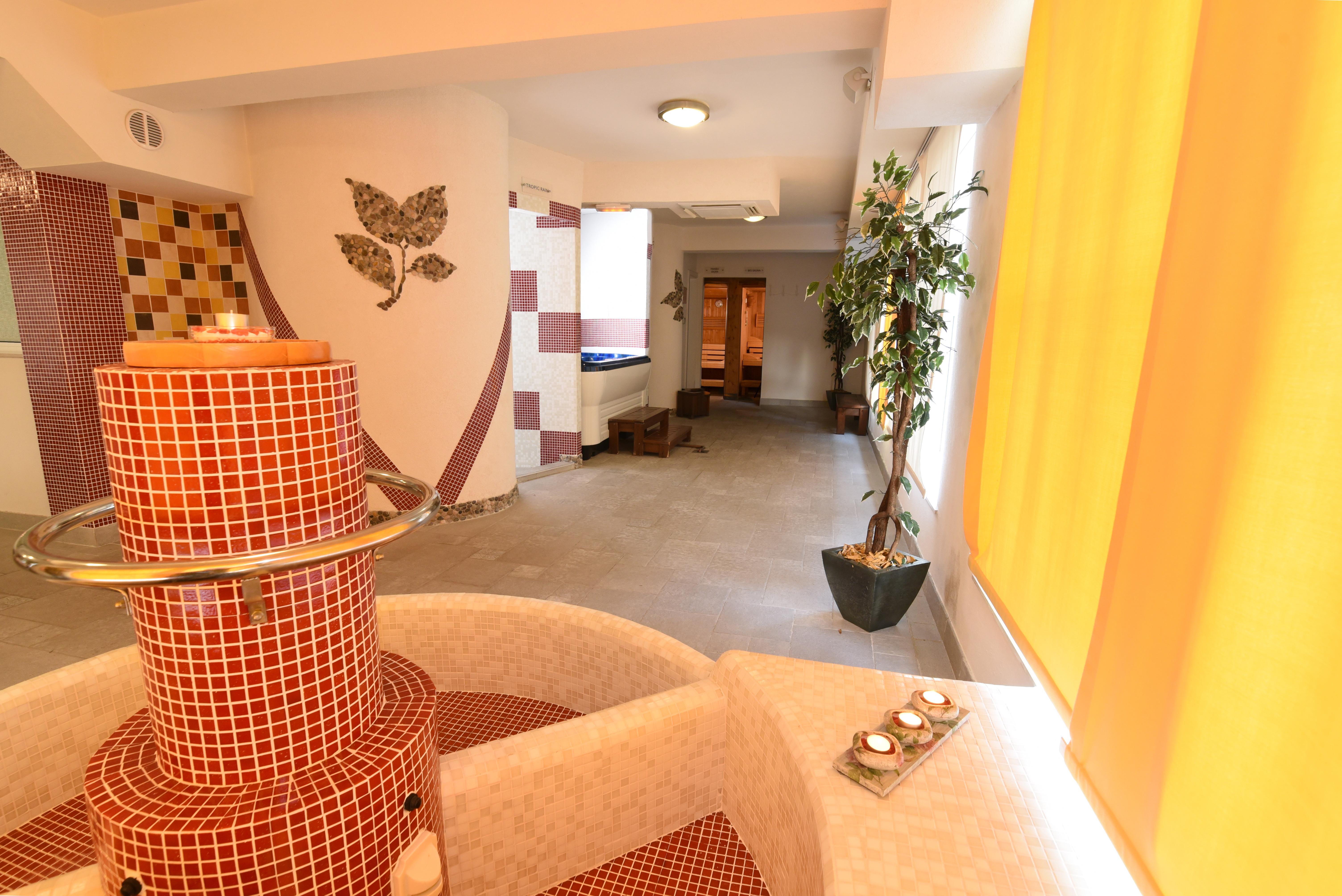 Hotel Park Ловран Экстерьер фото